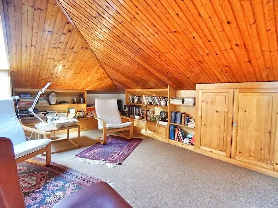 Immagine 24 di Casa indipendente in vendita  a Carrara