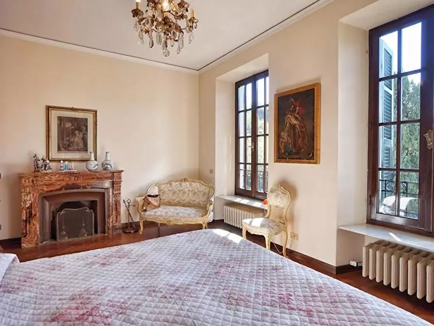 Immagine 15 di Casa indipendente in vendita  a Carrara