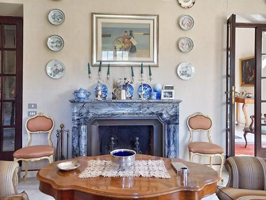 Immagine 13 di Casa indipendente in vendita  a Carrara