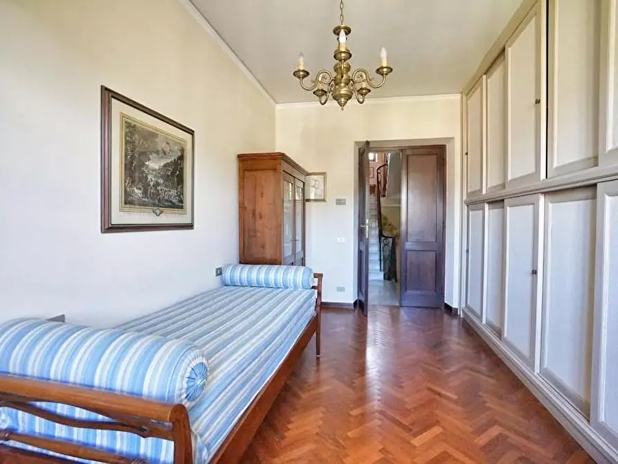 Immagine 17 di Casa indipendente in vendita  a Carrara