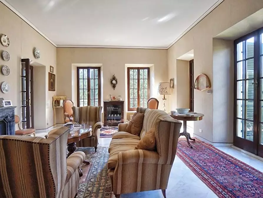 Immagine 12 di Casa indipendente in vendita  a Carrara