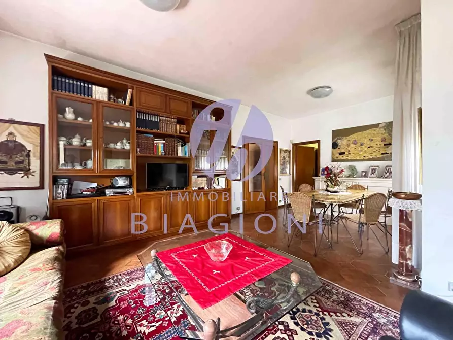 Immagine 17 di Casa indipendente in vendita  a Pietrasanta