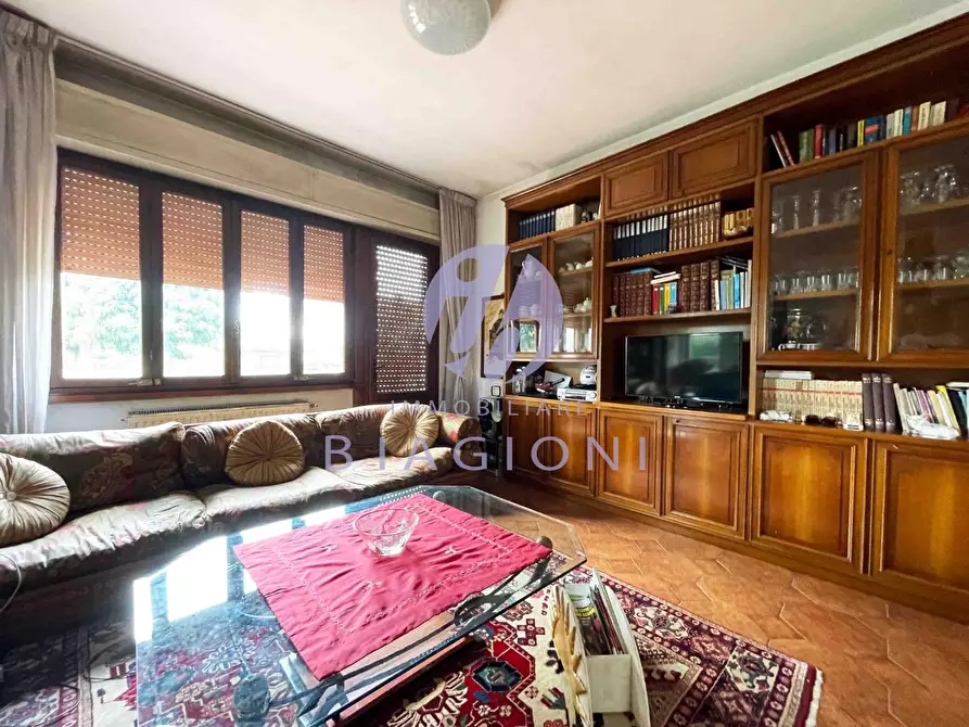 Immagine 14 di Casa indipendente in vendita  a Pietrasanta