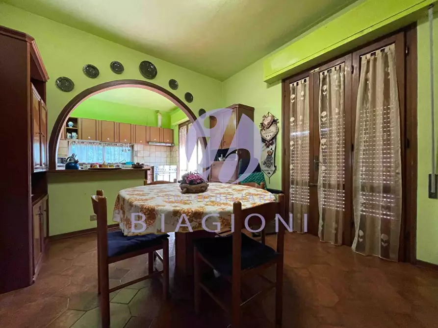 Immagine 12 di Casa indipendente in vendita  a Pietrasanta