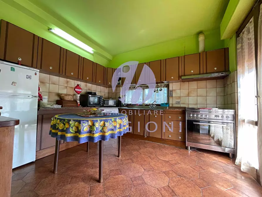 Immagine 10 di Casa indipendente in vendita  a Pietrasanta