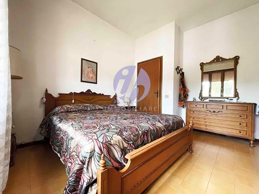 Immagine 29 di Casa indipendente in vendita  a Pietrasanta