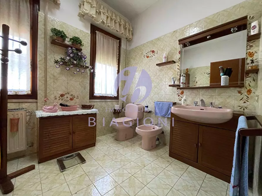 Immagine 24 di Casa indipendente in vendita  a Pietrasanta