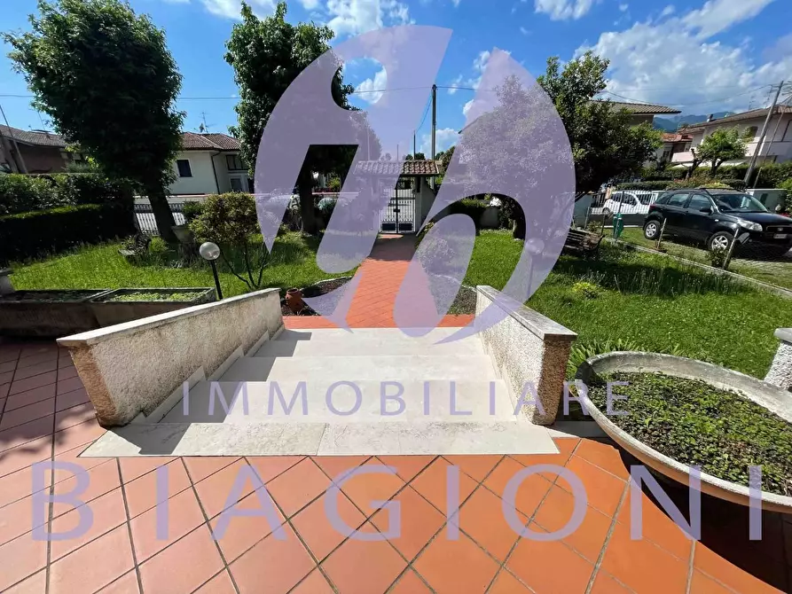 Immagine 7 di Casa indipendente in vendita  a Pietrasanta