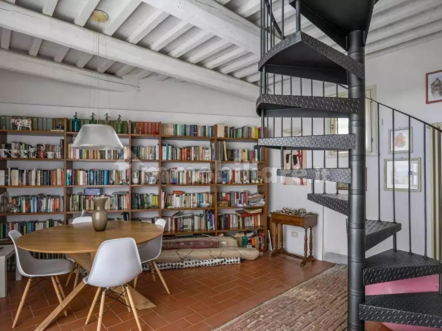 Immagine 18 di Immobile di prestigio in vendita  a San Giuliano Terme