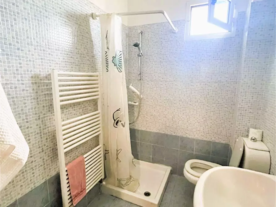 Immagine 3 di Casa semindipendente in vendita  a Massa