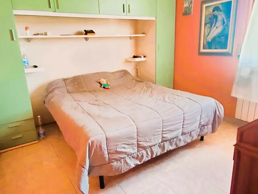 Immagine 9 di Casa semindipendente in vendita  a Massa