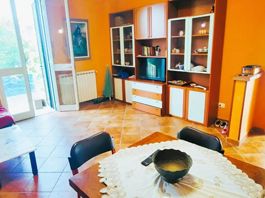 Immagine 19 di Casa semindipendente in vendita  a Massa