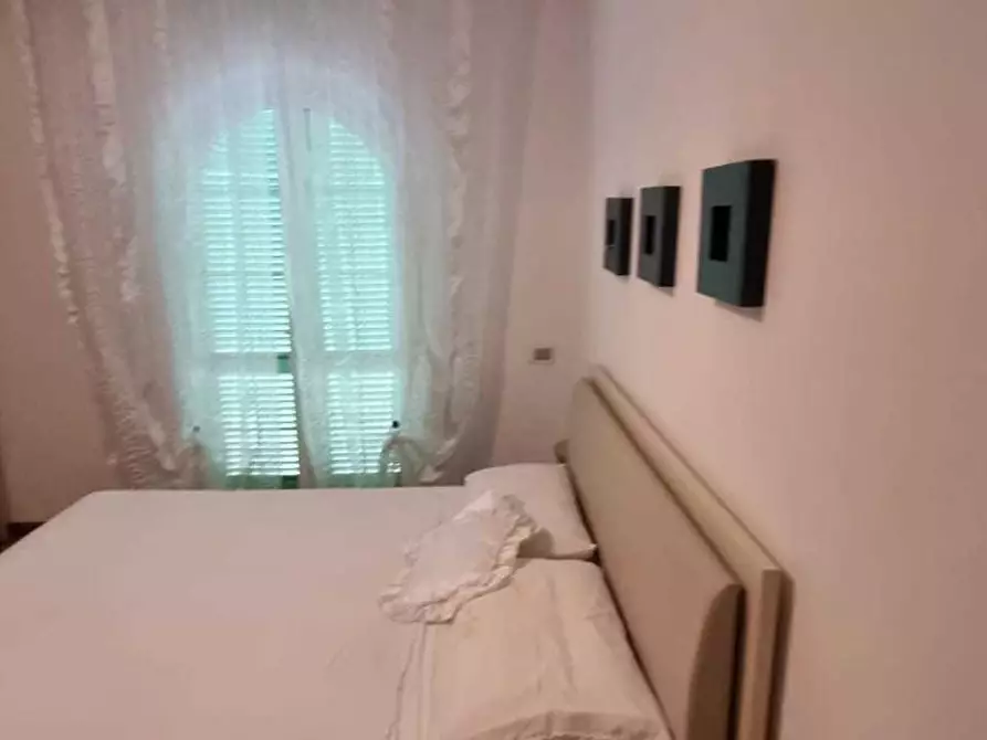 Immagine 15 di Casa indipendente in vendita  a Carrara