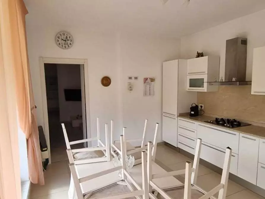 Immagine 3 di Casa indipendente in vendita  a Carrara
