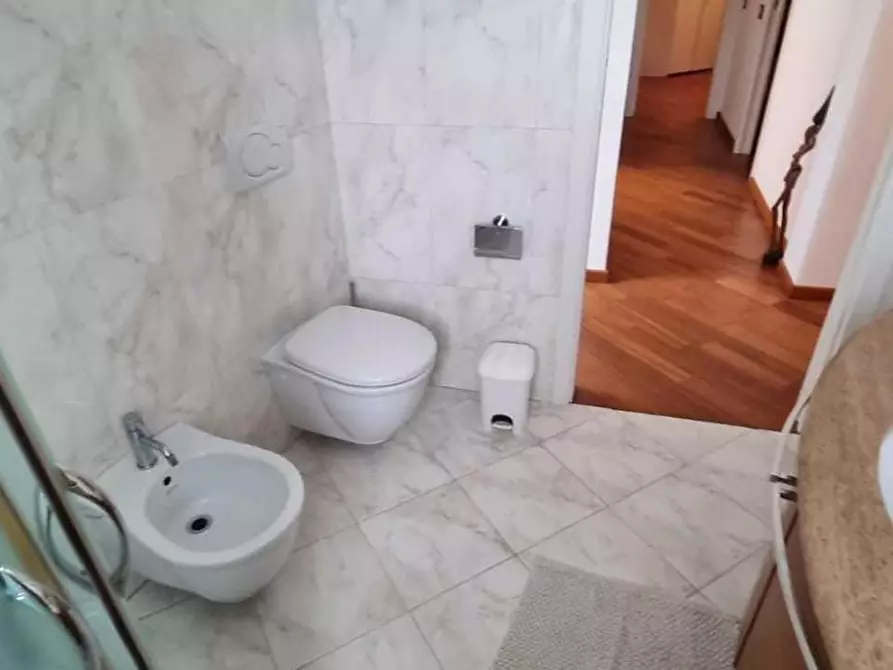 Immagine 24 di Casa indipendente in vendita  a Carrara