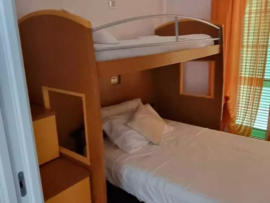 Immagine 19 di Casa indipendente in vendita  a Carrara