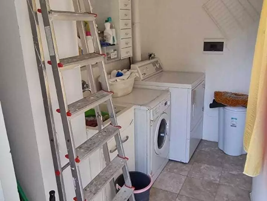 Immagine 30 di Casa indipendente in vendita  a Carrara