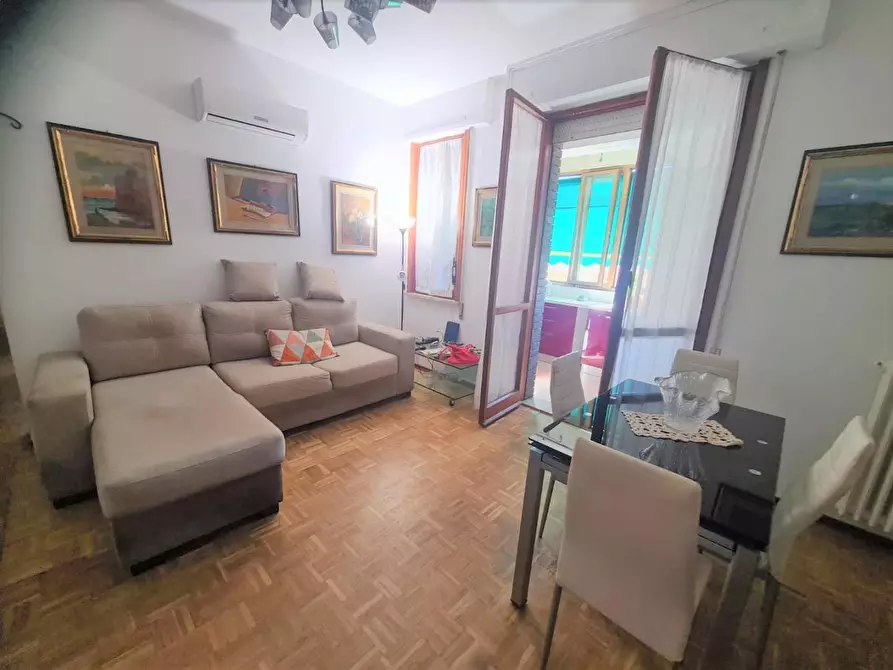 Immagine 2 di Appartamento in vendita  a Livorno
