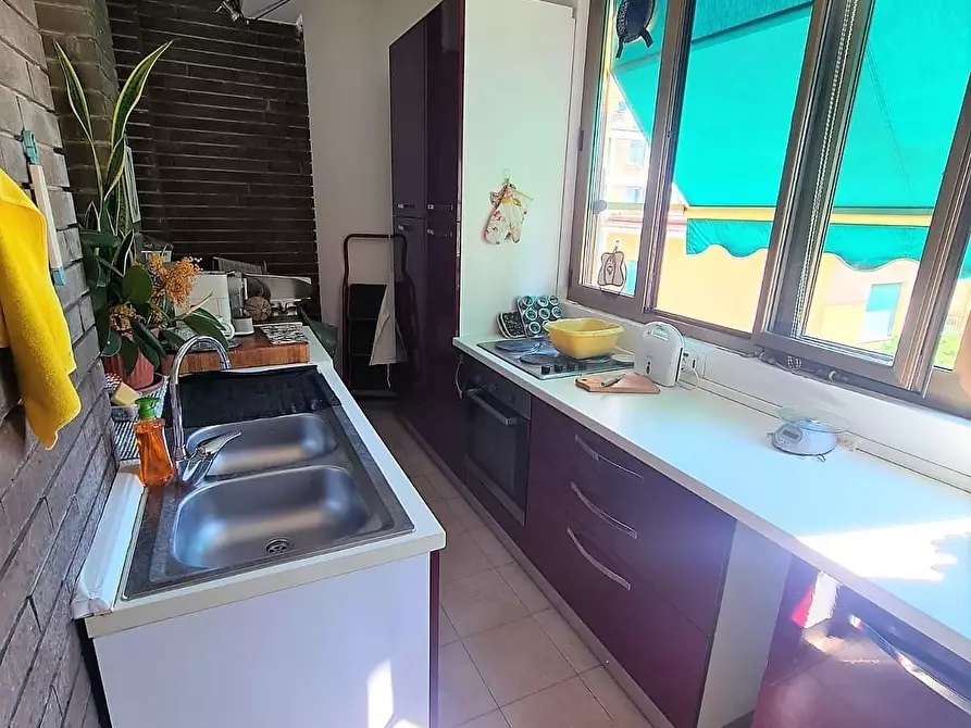 Immagine 4 di Appartamento in vendita  a Livorno