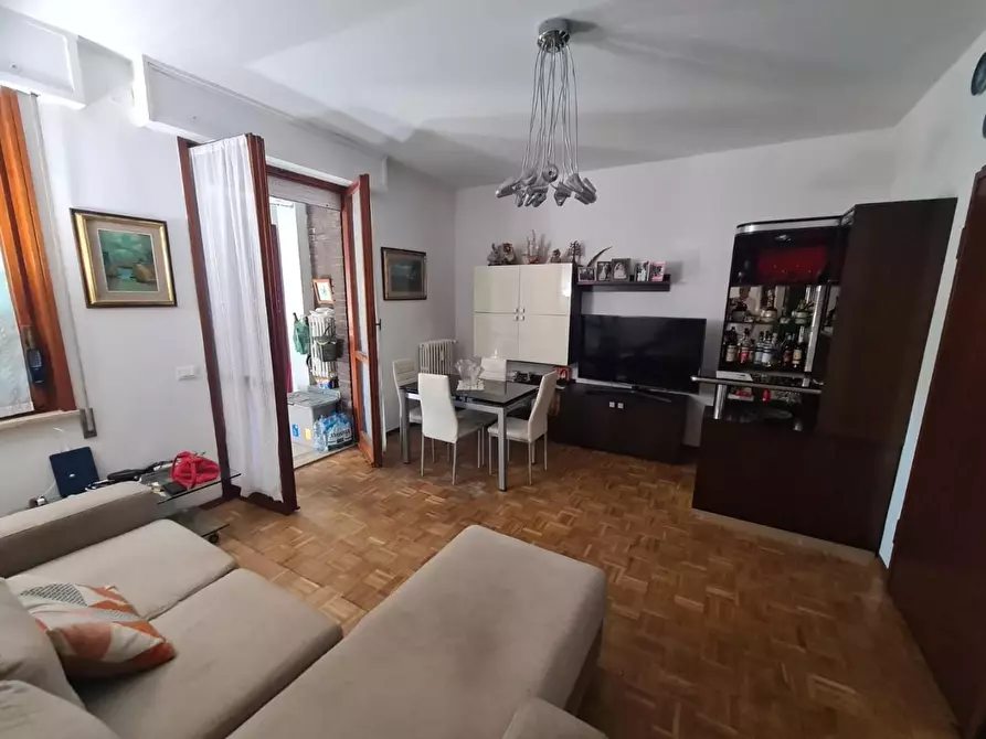 Immagine 1 di Appartamento in vendita  a Livorno