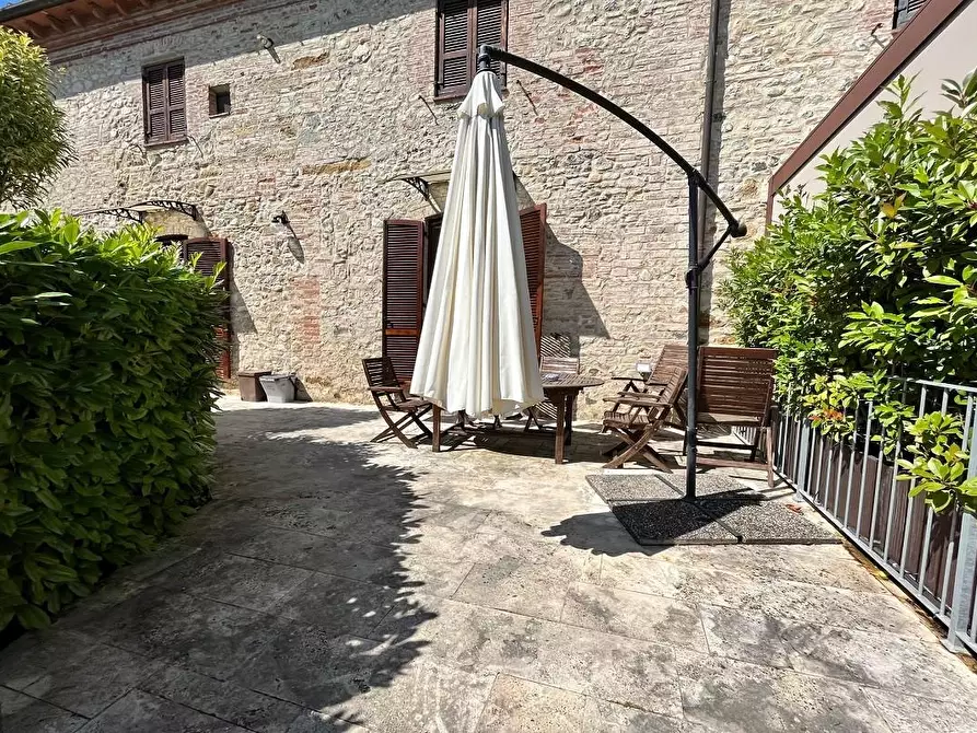 Immagine 5 di Appartamento in vendita  a San Gimignano
