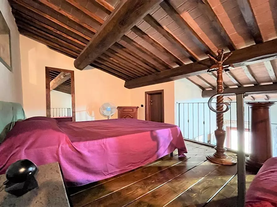 Immagine 21 di Appartamento in vendita  a San Gimignano