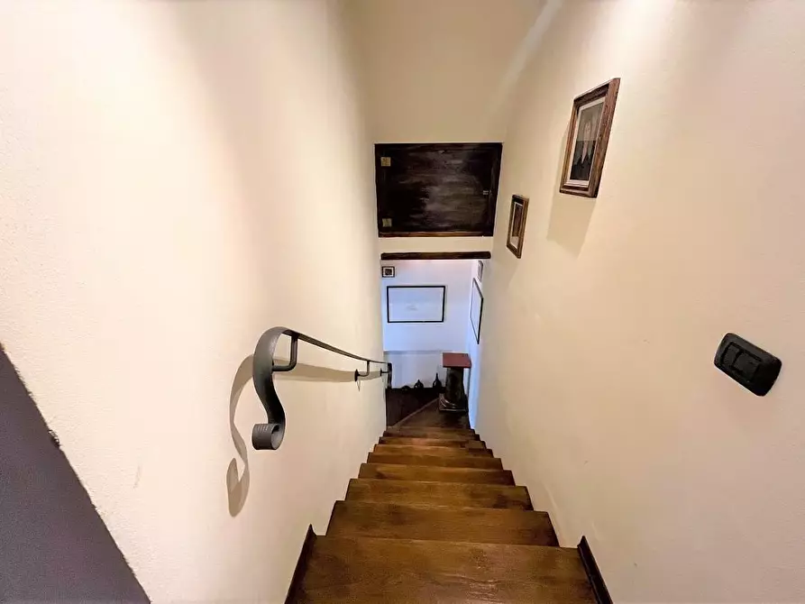 Immagine 23 di Appartamento in vendita  a San Gimignano