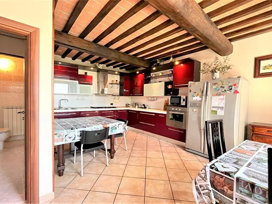 Immagine 10 di Appartamento in vendita  a San Gimignano