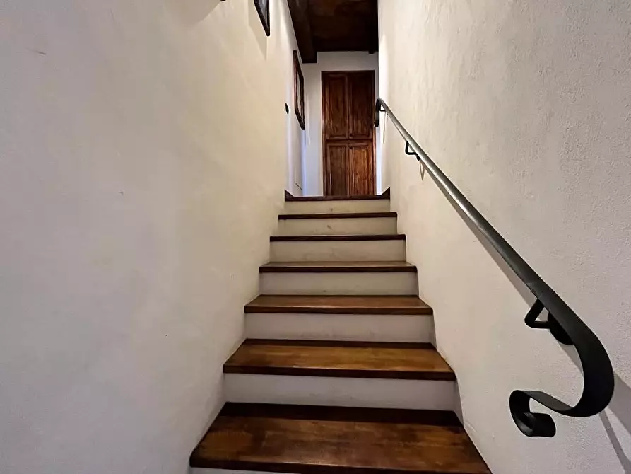 Immagine 15 di Appartamento in vendita  a San Gimignano