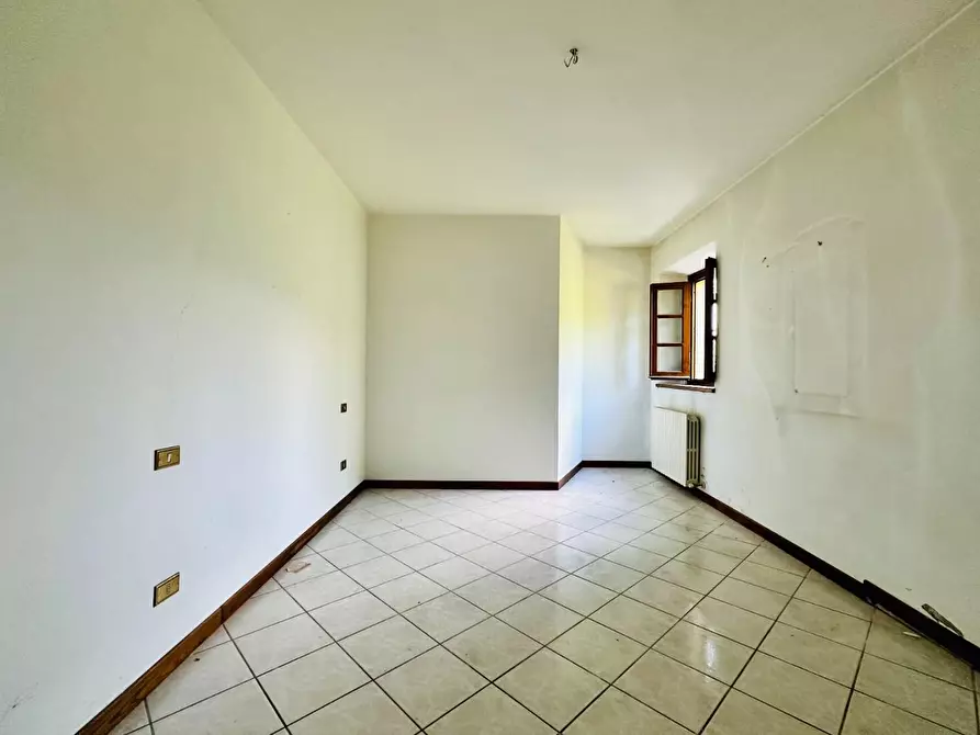 Immagine 1 di Villa in vendita  a Pietrasanta