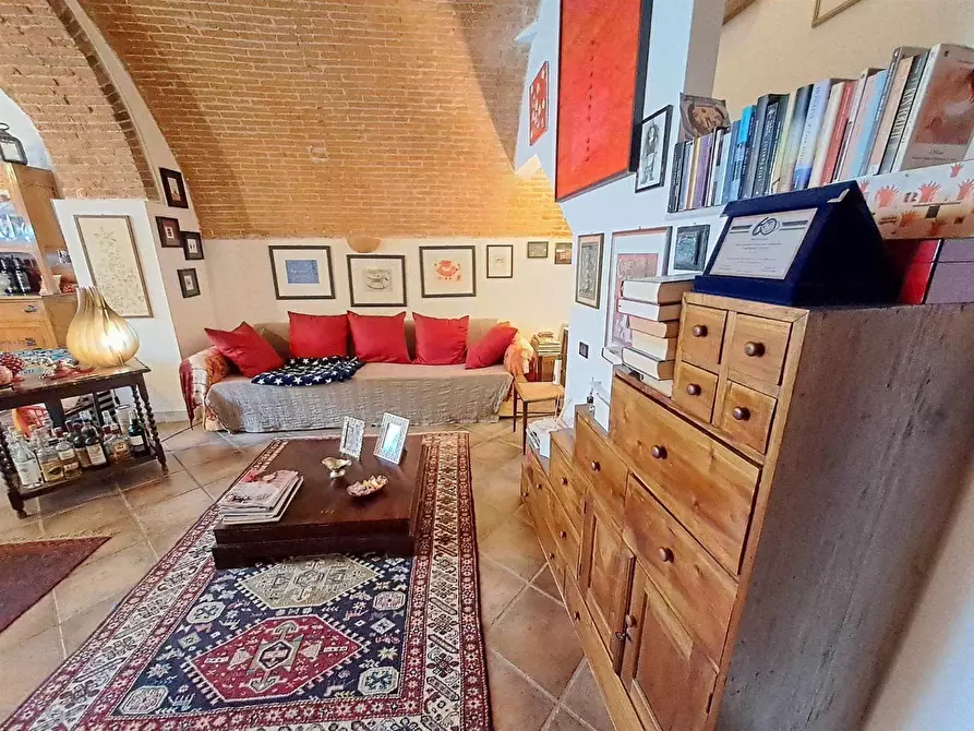 Immagine 24 di Appartamento in vendita  a Carrara