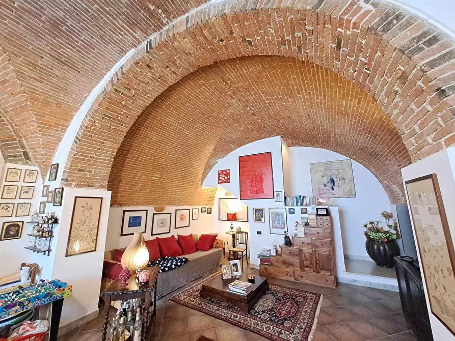 Immagine 14 di Appartamento in vendita  a Carrara