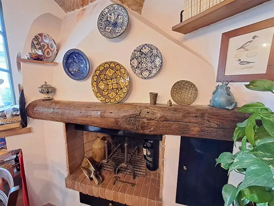 Immagine 15 di Appartamento in vendita  a Carrara