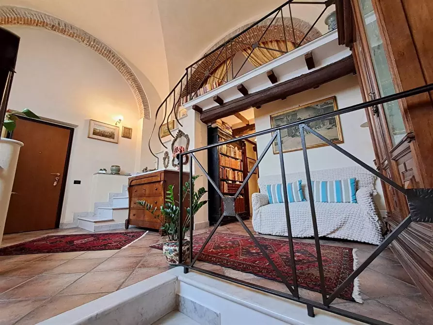 Immagine 8 di Appartamento in vendita  a Carrara