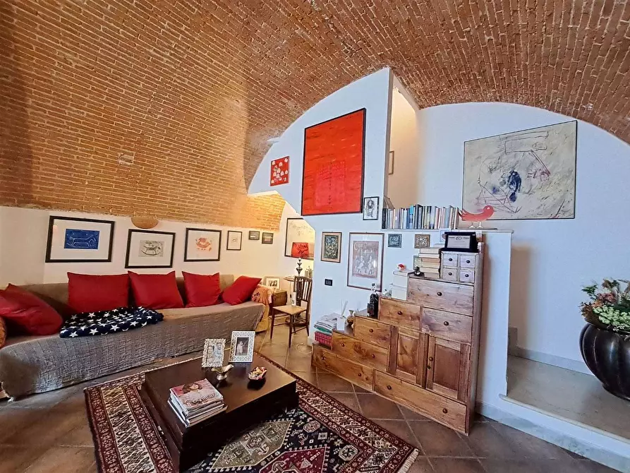 Immagine 19 di Appartamento in vendita  a Carrara