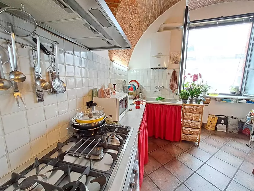 Immagine 18 di Appartamento in vendita  a Carrara