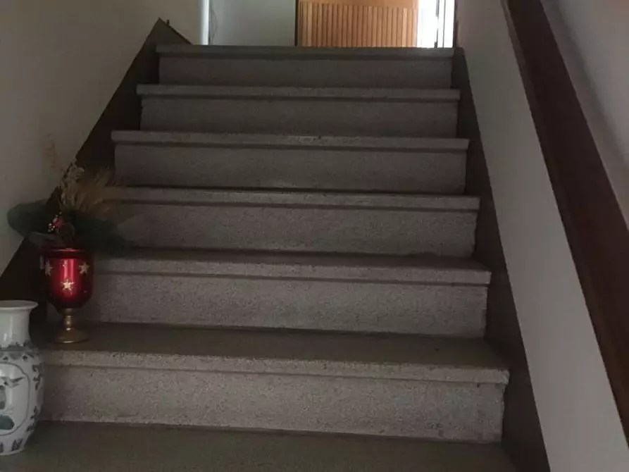 Immagine 15 di Villa in vendita  a Cascina