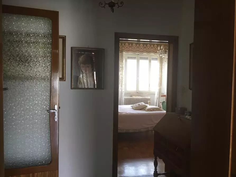 Immagine 21 di Villa in vendita  a Cascina