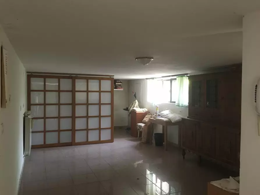 Immagine 20 di Villa in vendita  a Cascina