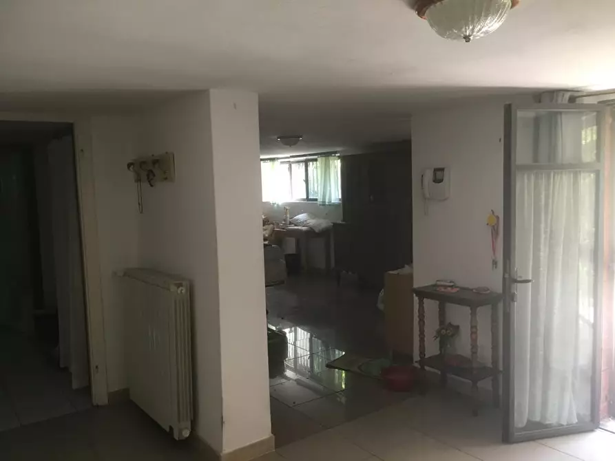 Immagine 24 di Villa in vendita  a Cascina