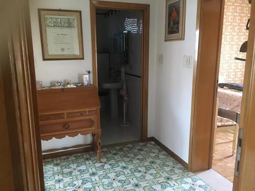 Immagine 16 di Villa in vendita  a Cascina