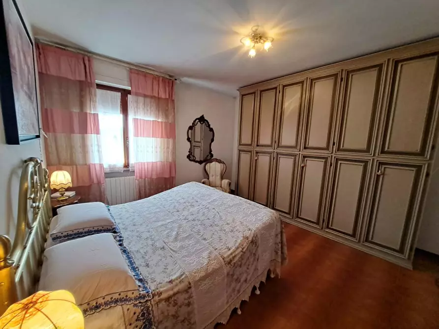 Immagine 10 di Appartamento in vendita  a Peccioli