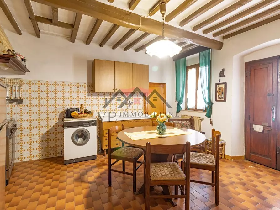 Immagine 7 di Appartamento in vendita  a Pomarance