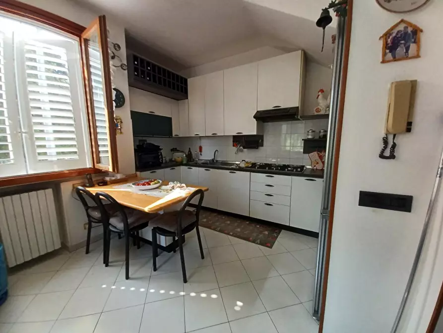 Immagine 10 di Porzione di casa in vendita  a Vinci