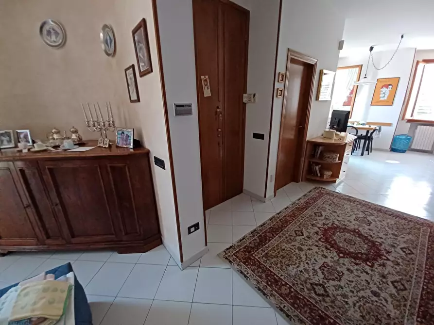 Immagine 4 di Porzione di casa in vendita  a Vinci