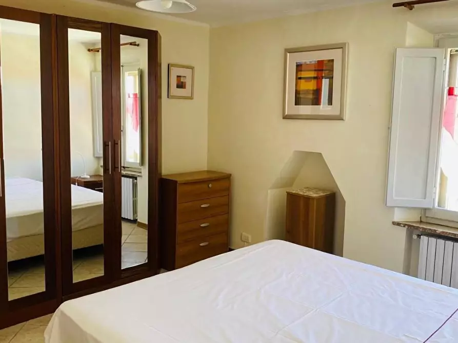 Immagine 9 di Appartamento in vendita  a Siena