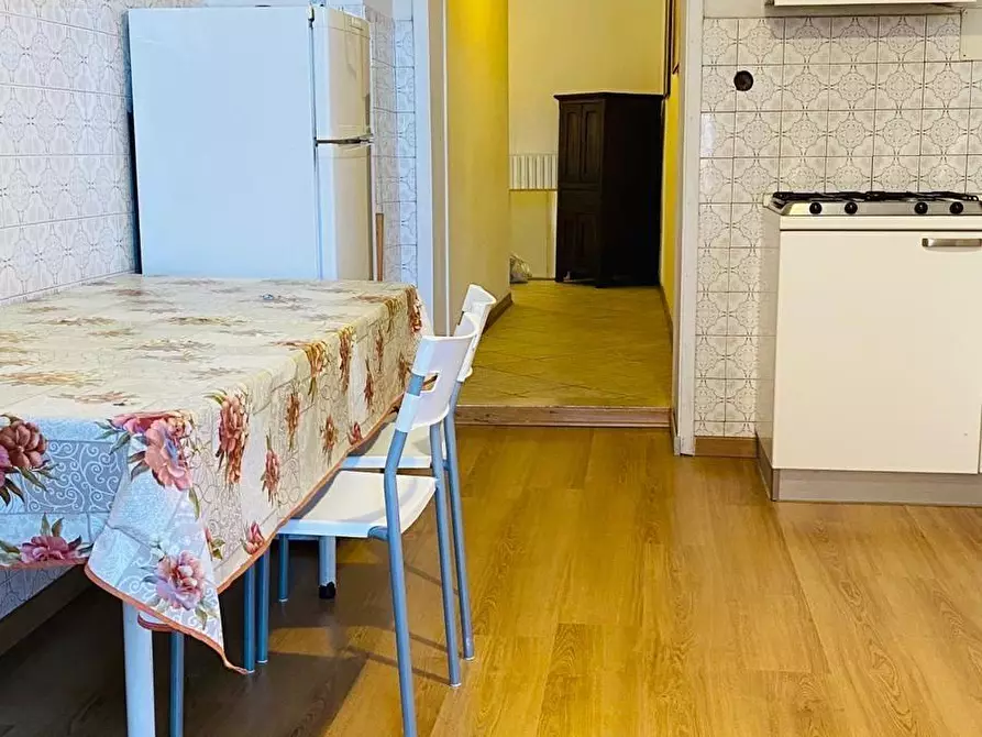 Immagine 2 di Appartamento in vendita  a Siena