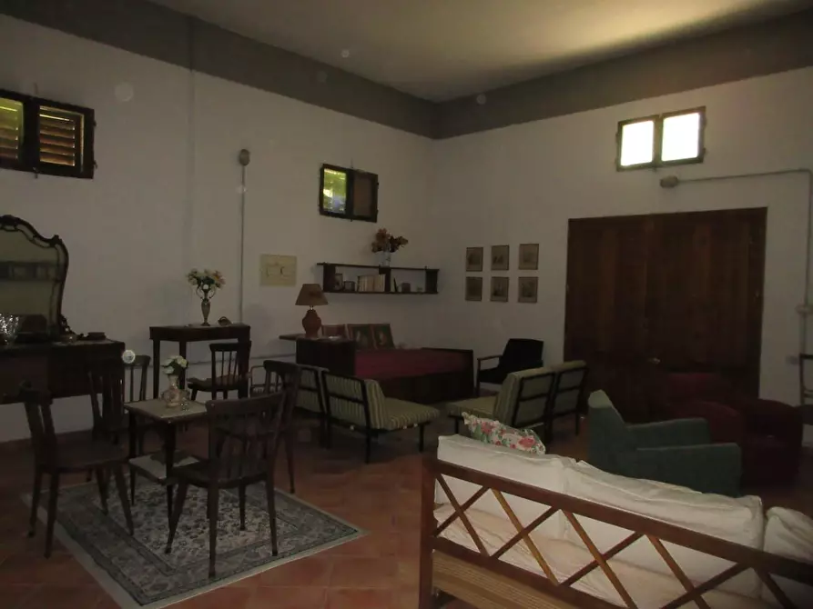 Immagine 6 di Villa in vendita  a Vinci