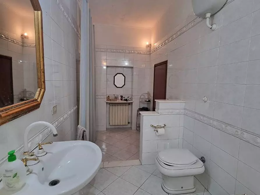 Immagine 4 di Mansarda in vendita  a Colle Di Val D'elsa