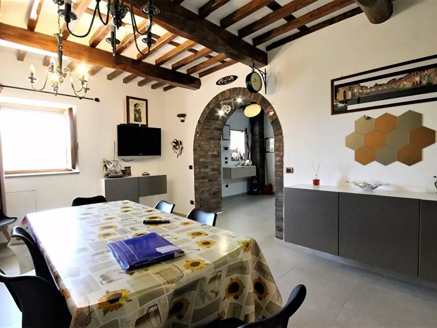 Immagine 13 di Appartamento in vendita  a Capannori